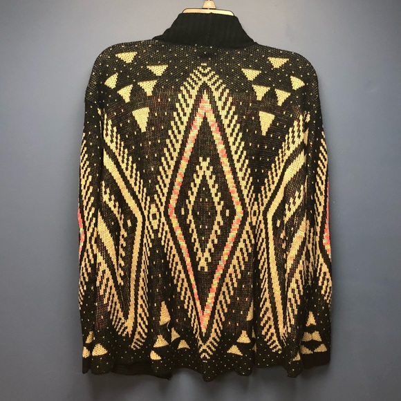 EYESHADOW Tribal Print Sweater - Picture 2 of 6